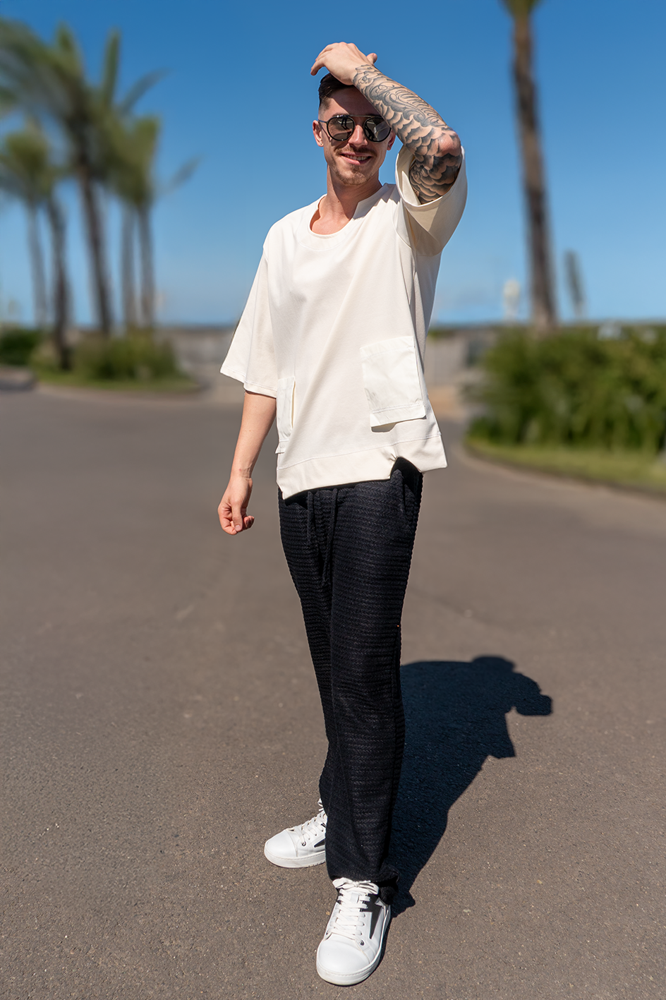 Tricou Unisex MODEL2 - Buticul Evei