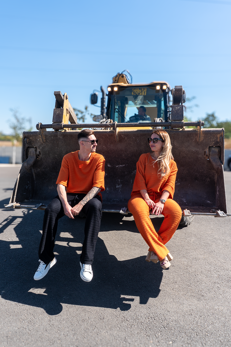 Tricou Unisex MODEL1 - Buticul Evei