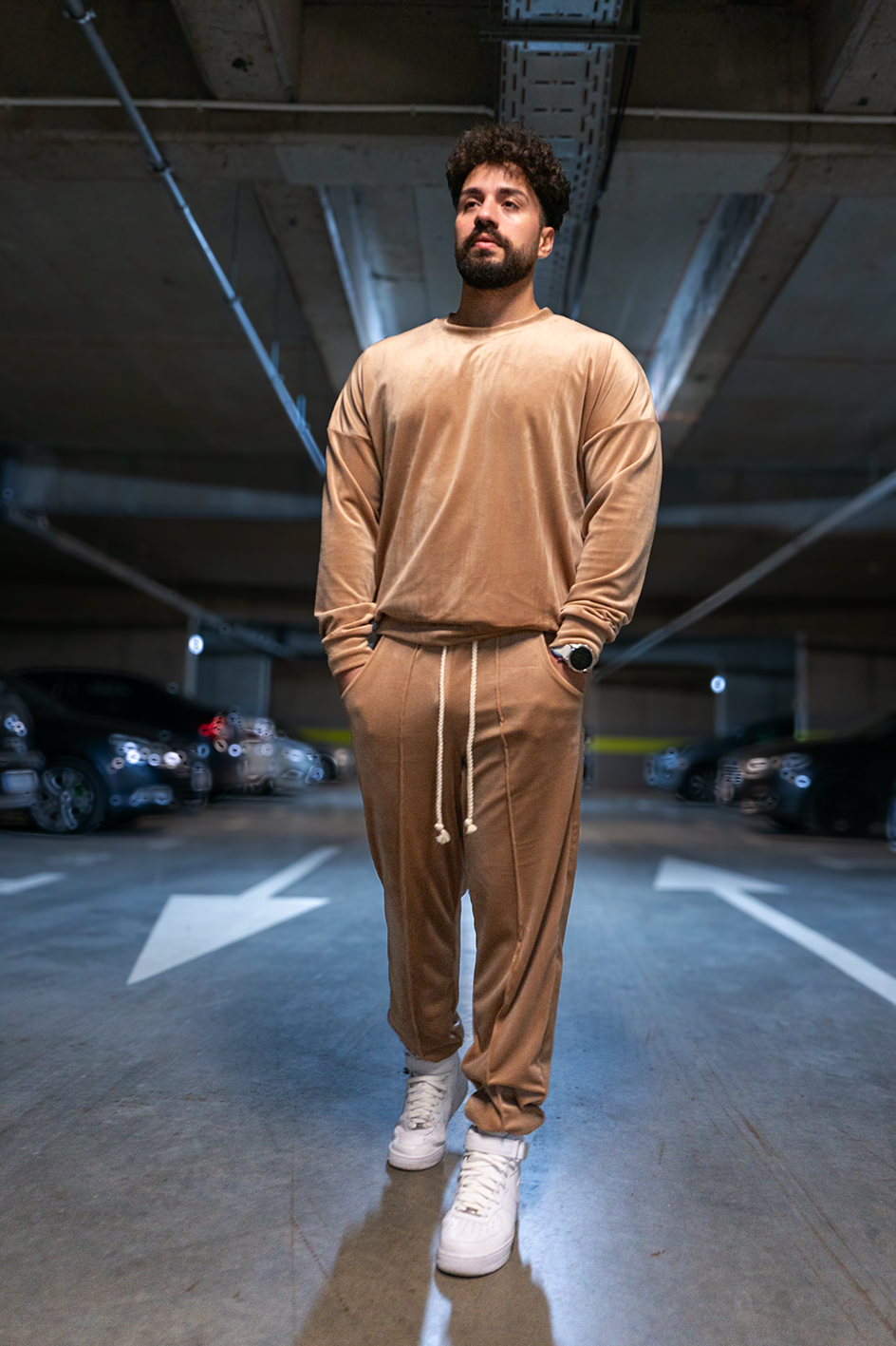 Trening Zenit bej, trening pentru barbati din catifea de la Adam Collection, fabricat in romania, calitativ la pret accesibil